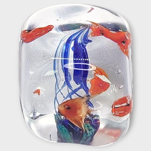 Art Glass Orange Angle Fish Paperweight Cube 2" x 2" x 2" - Picture 2 of 6